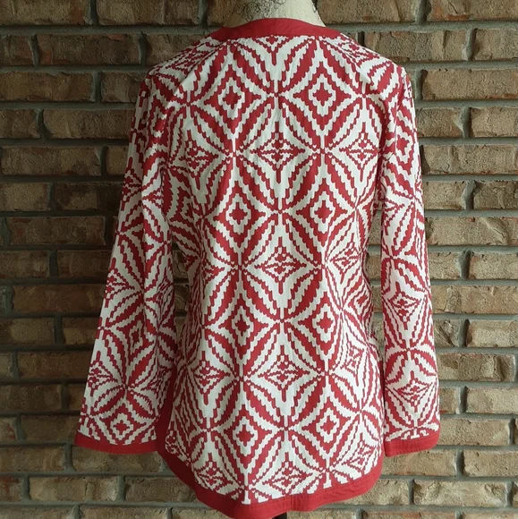 Tracy Negoshian 100% Cotton Long Sleeve V-neck Top Size Medium. - Picture 3 of 9